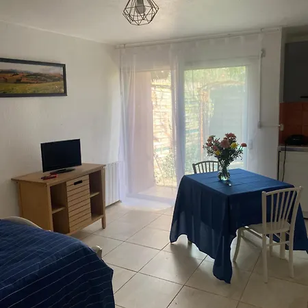 Escala Apartment